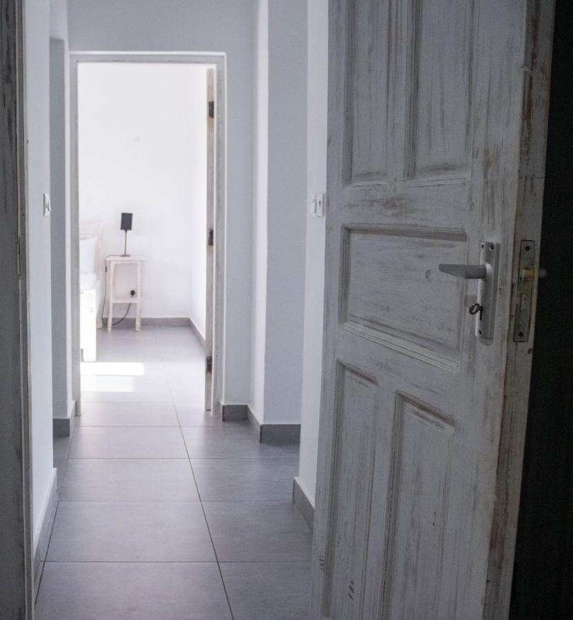 4 U Luxury Bungalows Diani ディアニ・ビーチ エクステリア 写真