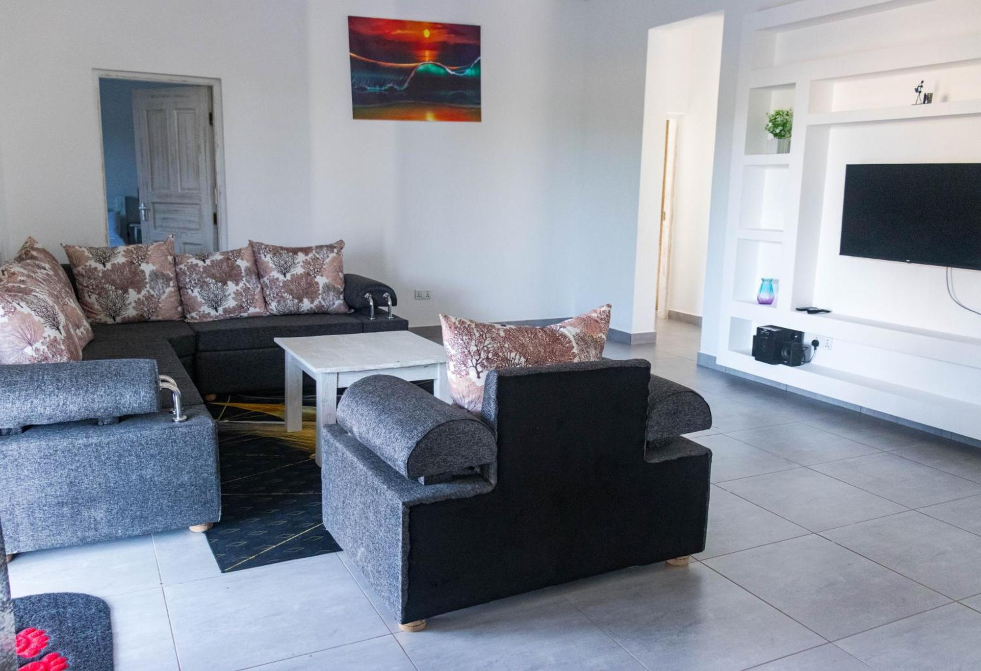 4 U Luxury Bungalows Diani ディアニ・ビーチ エクステリア 写真