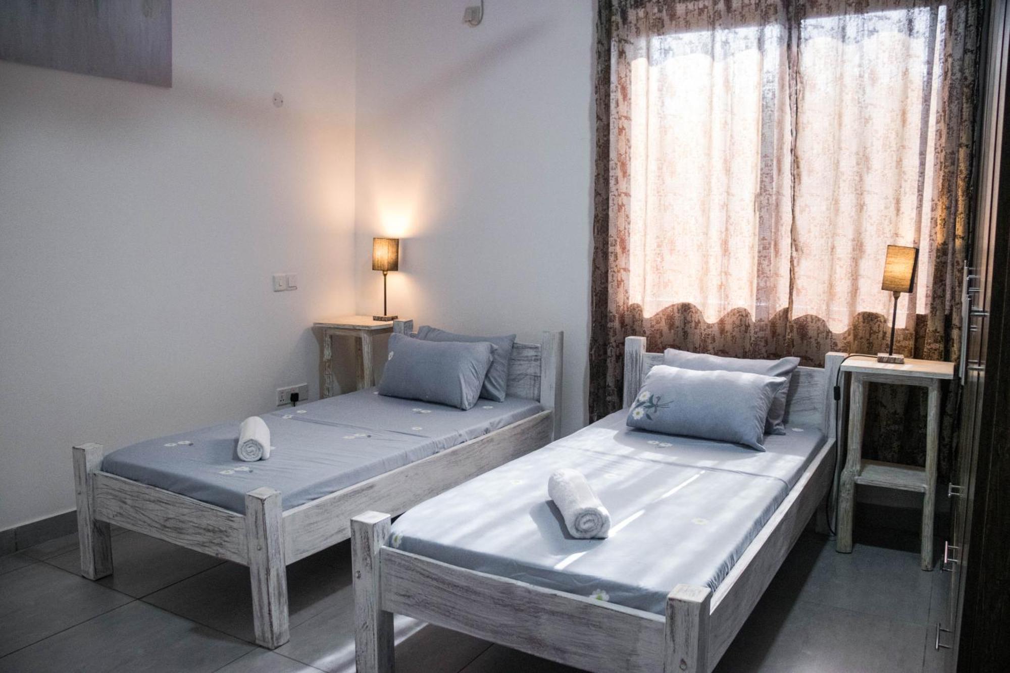 4 U Luxury Bungalows Diani ディアニ・ビーチ エクステリア 写真